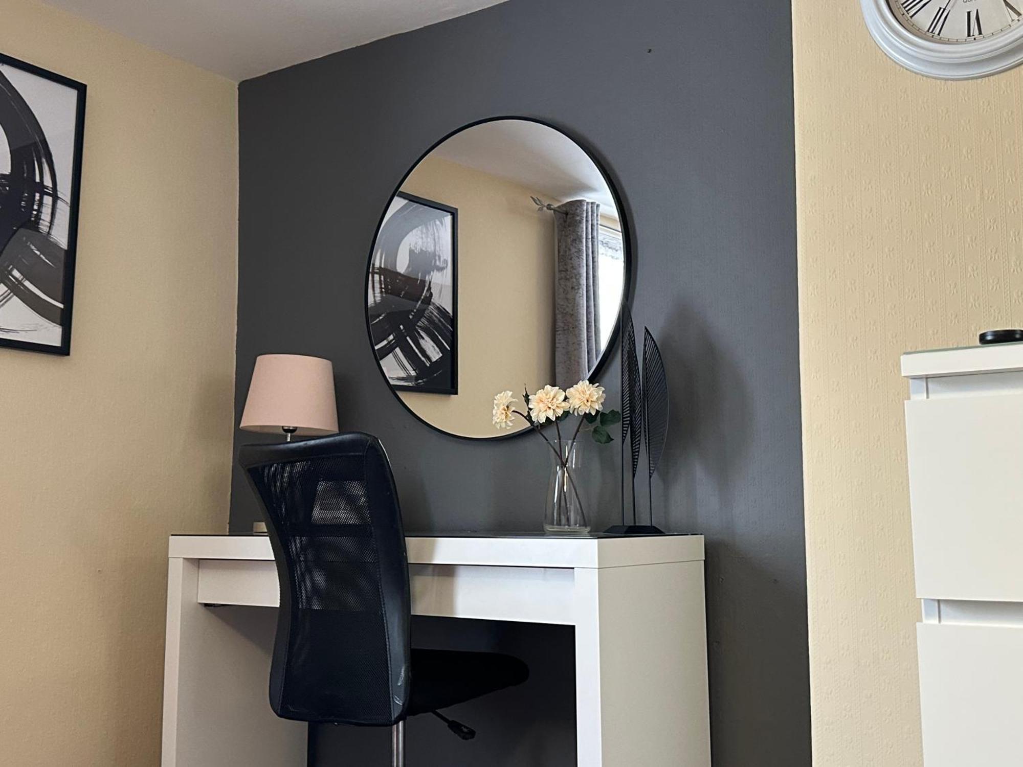 Llanidloes Townhouse-Pet-Friendly-Sleeps 6-Mid Wales 아파트 외부 사진