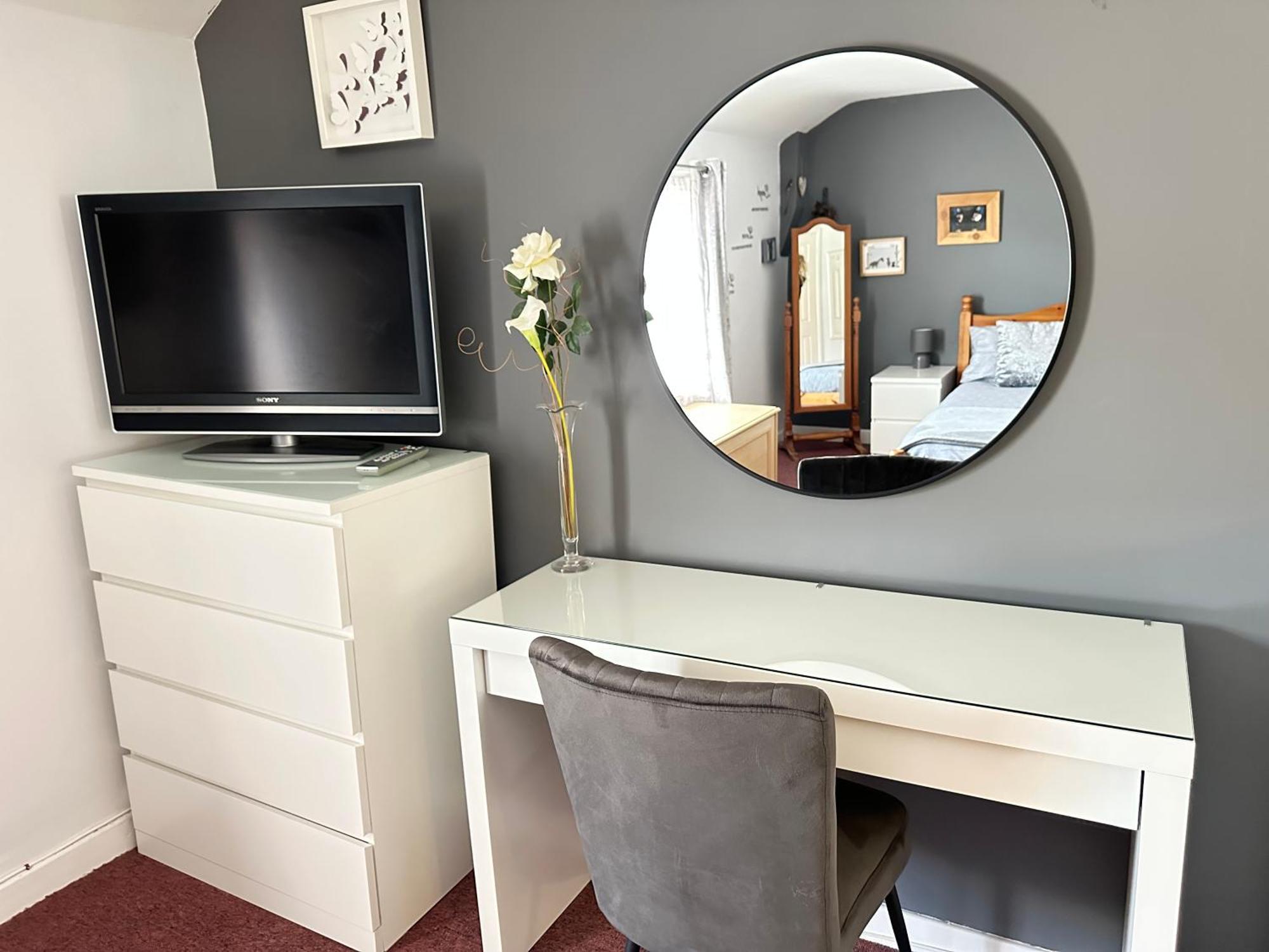 Llanidloes Townhouse-Pet-Friendly-Sleeps 6-Mid Wales 아파트 외부 사진